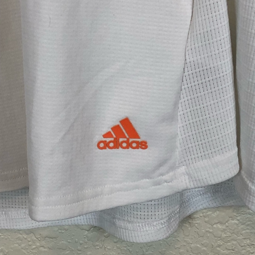 Adidas XL Women’s White Athletic Short Sleeve Tee - Picture 3 of 7